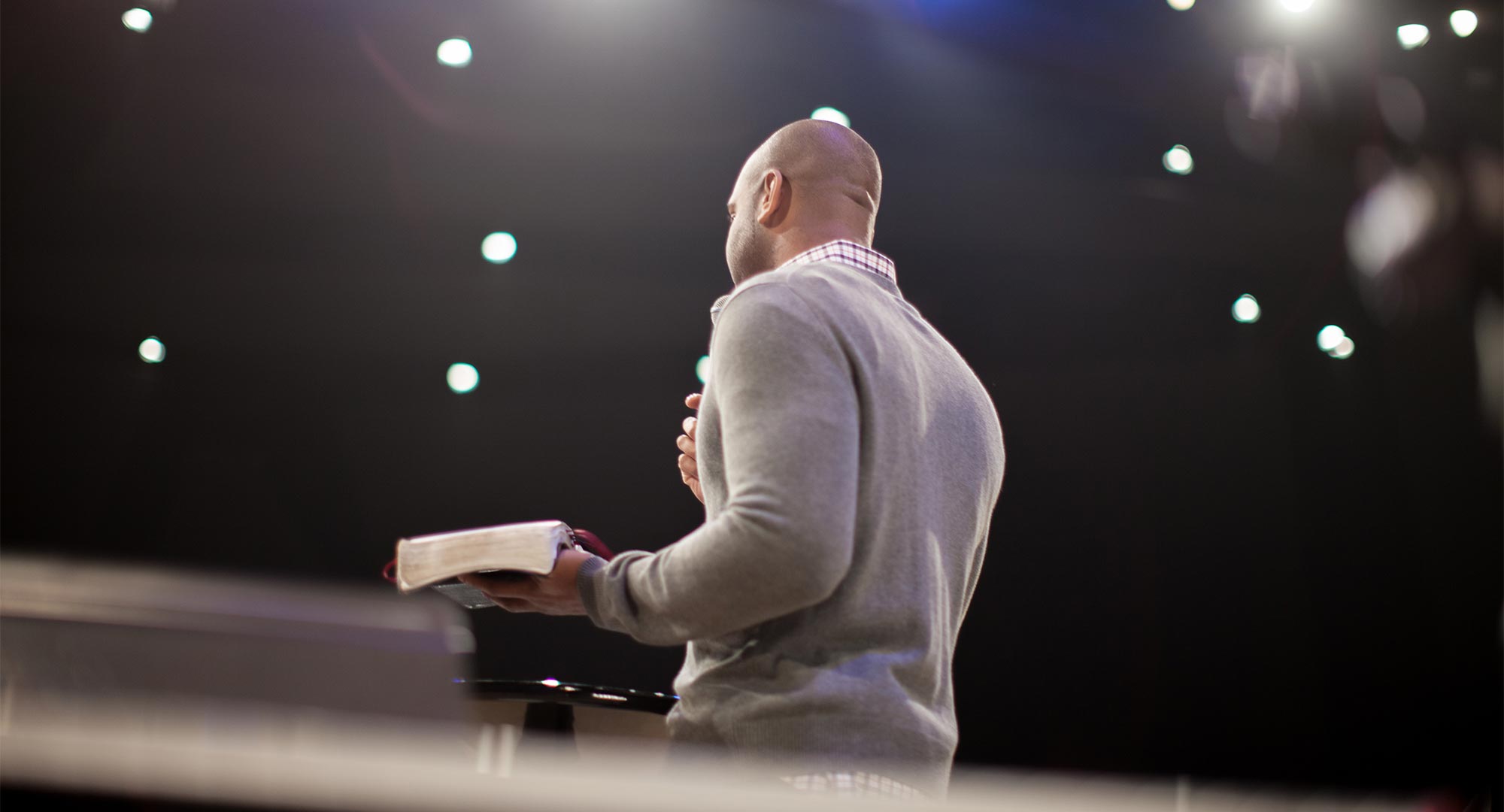 Preaching an Easter Sermon Series Fresh Ideas Hero BG